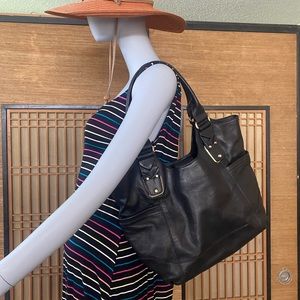 B Makowsky Shoulder Tote